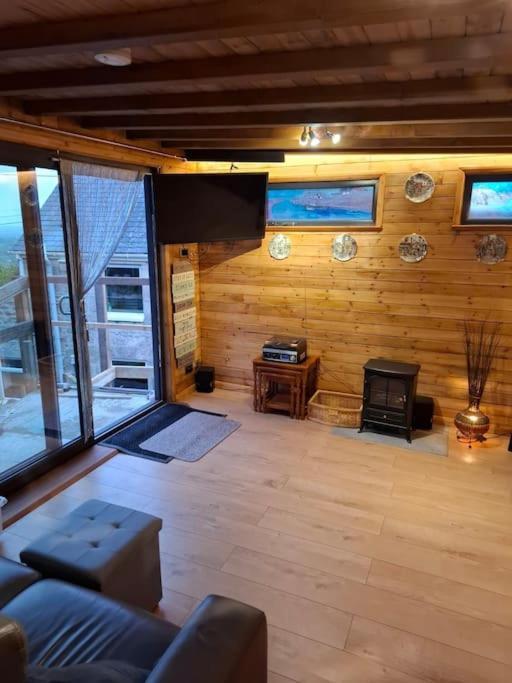 Cosy Cornish Cabin St Austell Exterior photo
